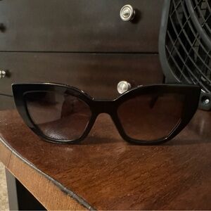 Women Prada sunglasses